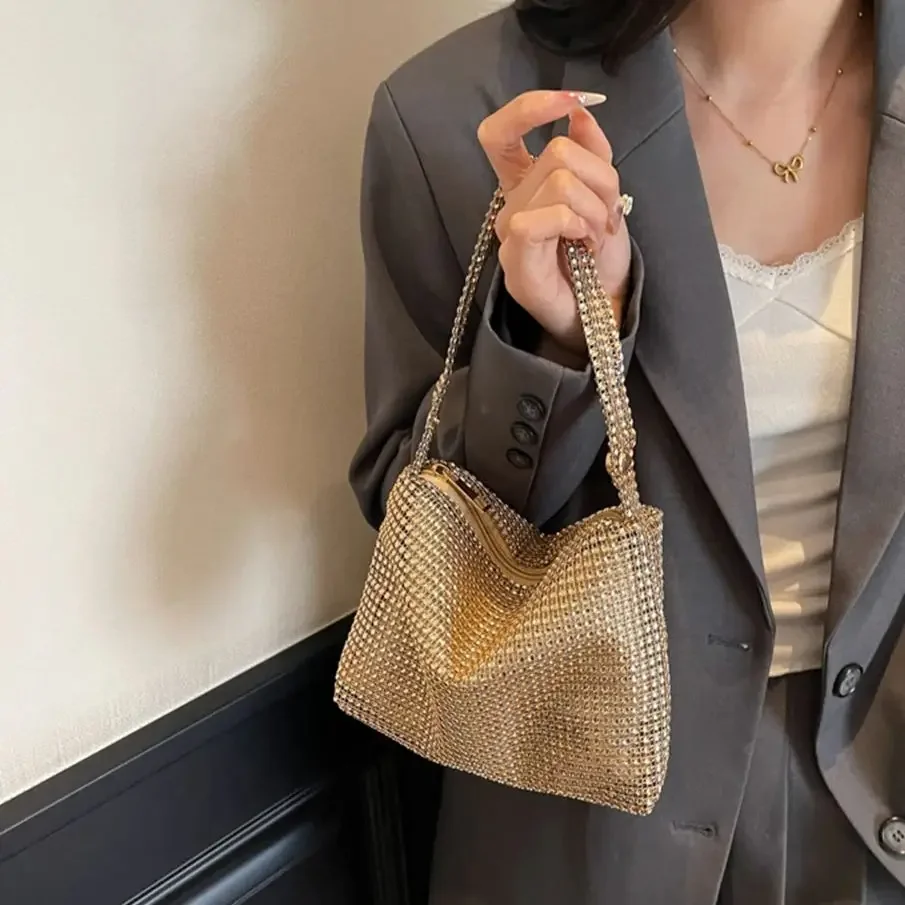 Women Shiny Rhinestone Dinner Bag 2025 New Party Purses Luxury Full-Diamond Ladies Casual Handbag Designer Sparkly Evening Bags
Women Shiny Rhinestone Dinner Bag 2025 New Party Purses Luxury Full-Diamond Ladies Casual Handbag Designer Sparkly Evening Bags