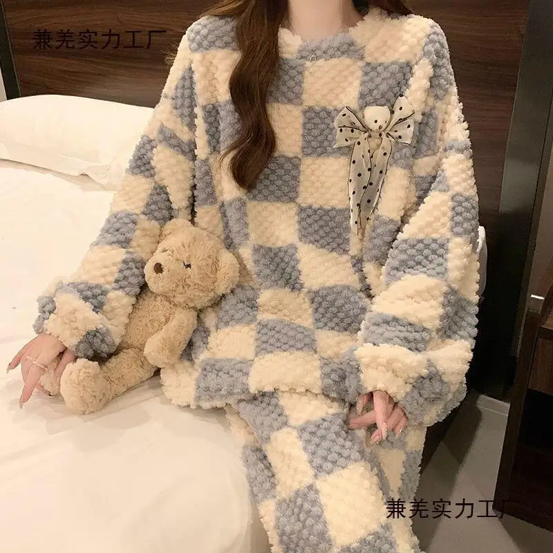 2025 Autumn Winter New Women Bow Tie Pullover Pajamas Can Be Worn Outside Sweet Cute Soft Thick Loose Home Clothes Two Piece Set
2025 Autumn Winter New Women Bow Tie Pullover Pajamas Can Be Worn Outside Sweet Cute Soft Thick Loose Home Clothes Two Piece Set
