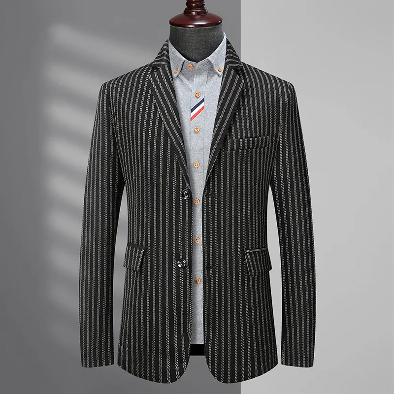 Plus Size Men Striped Blazer Jacket Loose Oversize Casual Suit Coat for Big Tall Fat Guys 2 Button Lapel Spring Autumn Outerwear
Plus Size Men Striped Blazer Jacket Loose Oversize Casual Suit Coat for Big Tall Fat Guys 2 Button Lapel Spring Autumn Outerwear