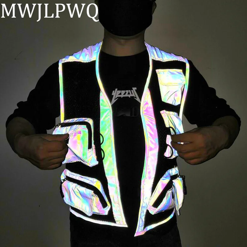 MWJLPWQ Color Printed Reflective Vest Men's Fashion Multi Pockets New 2025 Summer Functional Sleeveless Niche Cargo top 010444
MWJLPWQ Color Printed Reflective Vest Men's Fashion Multi Pockets New 2025 Summer Functional Sleeveless Niche Cargo top 010444