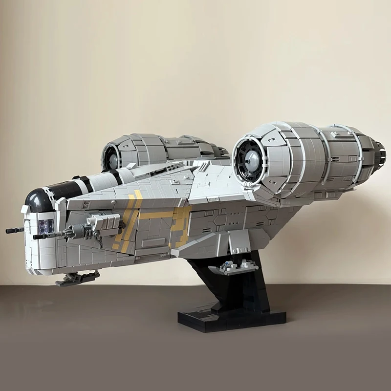 6187pcs UCS Star Interstellar Conflict Large Razor Crest 75331 Mandalorian's Iconic Ship Building Blocks Toy For Birthday Gifts
6187pcs UCS Star Interstellar Conflict Large Razor Crest 75331 Mandalorian's Iconic Ship Building Blocks Toy For Birthday Gifts