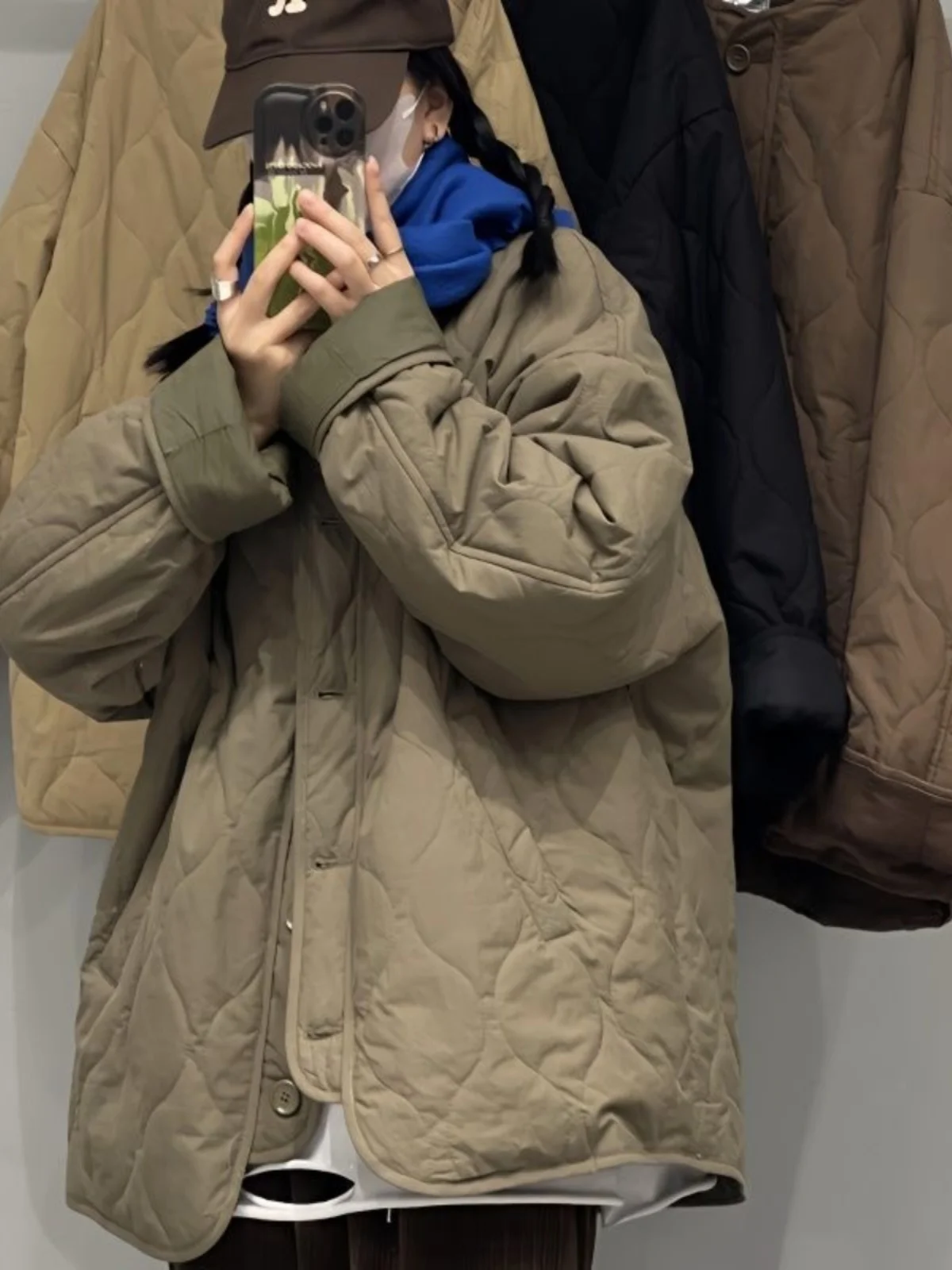 Korean Sle Retro Diamond Baseball Jaet Women's Winter New Loose Cotton Thiened Warm round Ne Cotton Coat Dr Qing S...
Korean Sle Retro Diamond Baseball Jaet Women's Winter New Loose Cotton Thiened Warm round Ne Cotton Coat Dr Qing S...