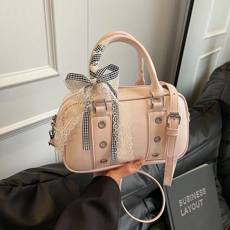 Просторная пригородная большая сумка 2025 года, винтажная женская сумка через плечо, повседневная сумка через плечо с верхней ручкой, минималистичная сумка «день-ночь»
Просторная пригородная большая сумка 2025 года, винтажная женская сумка через плечо, повседневная сумка через плечо с верхней ручкой, минималистичная сумка «день-ночь»