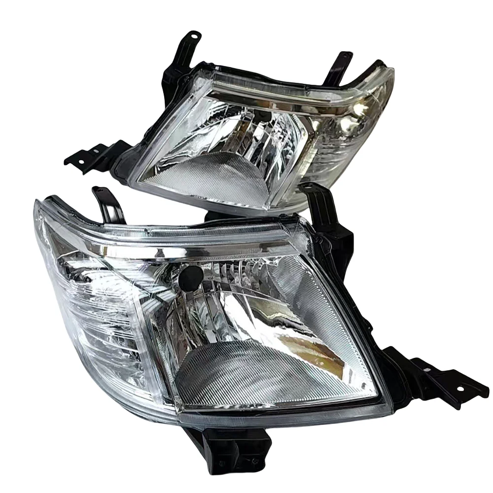 Suitable for Toyota HILUX VIGO 2012 model, front headlights, crystal ordinary headlights, one pair.
Suitable for Toyota HILUX VIGO 2012 model, front headlights, crystal ordinary headlights, one pair.