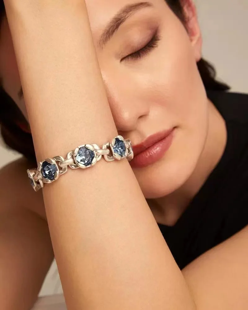 New Fit UNO de 50 Fashion Electroplated 925 Silver High Quality Charming Gem Bracelet Popular Jewelry Gifts
New Fit UNO de 50 Fashion Electroplated 925 Silver High Quality Charming Gem Bracelet Popular Jewelry Gifts