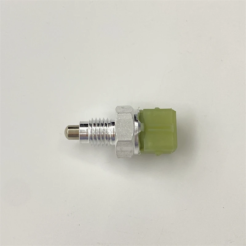 23147524811 for BMW F20 F21 X3 F25 E83 E91 Car Parts Reverse Light Switch
23147524811 for BMW F20 F21 X3 F25 E83 E91 Car Parts Reverse Light Switch