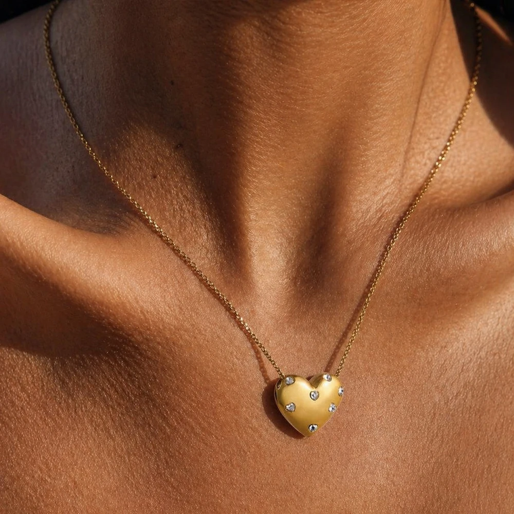Gold Color Heart Pendant Necklaces with Zircon Gold Plated Smooth Big Love Heart Collar Necklace for Women Jewelry Gifts
Gold Color Heart Pendant Necklaces with Zircon Gold Plated Smooth Big Love Heart Collar Necklace for Women Jewelry Gifts