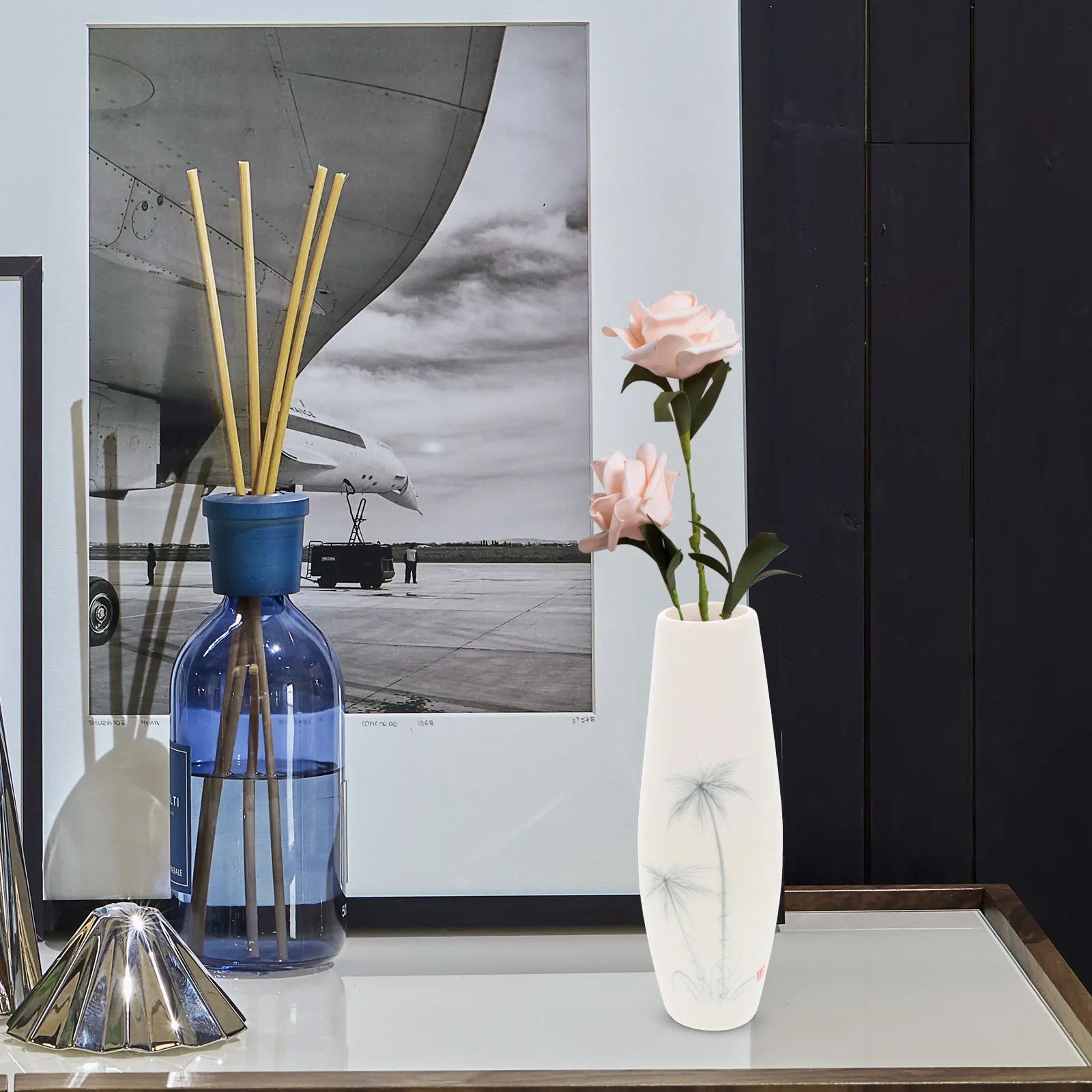 Hand-Painted Ceramic Vase Matte Small Flower Vase Tabletop Decor Creative Floral Arrangement Hydroponic Plant Pot Decorative
Hand-Painted Ceramic Vase Matte Small Flower Vase Tabletop Decor Creative Floral Arrangement Hydroponic Plant Pot Decorative