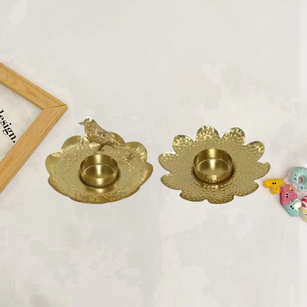Ретро 3D цветочный подсвечник уникальный изысканный золотой подсвечник с узором железный подсвечник для гостиной
Ретро 3D цветочный подсвечник уникальный изысканный золотой подсвечник с узором железный подсвечник для гостиной