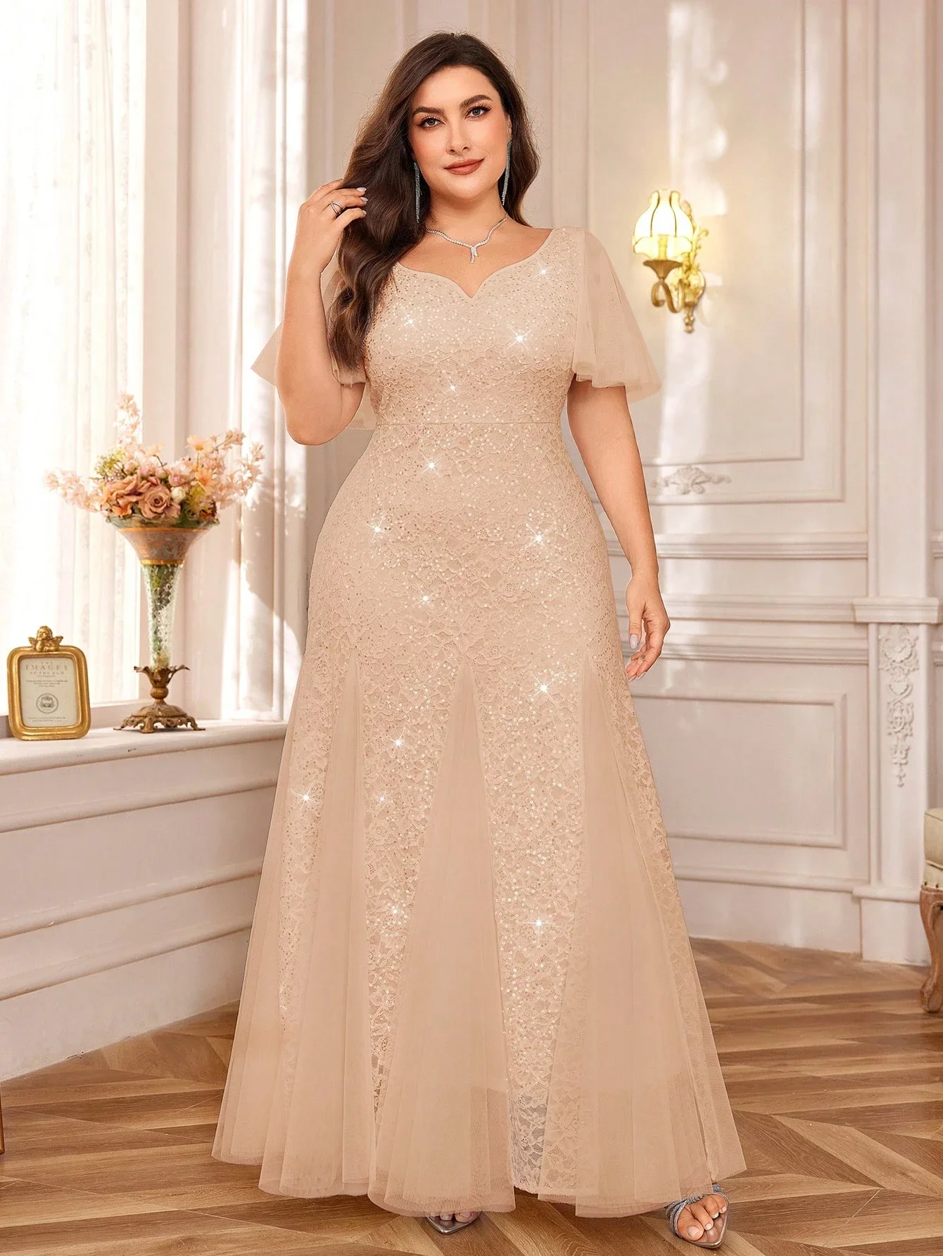 Elegant Sweetheart Neck Sequin Lace Formal Gown For Gala Wedding Guest
Elegant Sweetheart Neck Sequin Lace Formal Gown For Gala Wedding Guest