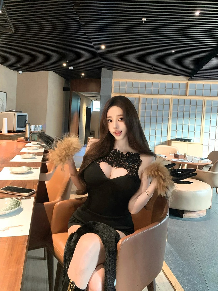 Sexy Lace Selfie Dress with Built-in Bra Pad Black Angel Failed Pill Dress for Women Tight Fit Bustier Style Date Dress
Sexy Lace Selfie Dress with Built-in Bra Pad Black Angel Failed Pill Dress for Women Tight Fit Bustier Style Date Dress