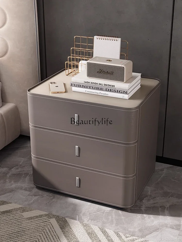 FG28Italian Minimalist Saddle Leather Bedside Table Light Luxury Storage Designer Bedside Storage Three-Bucket Cabinet
FG28Italian Minimalist Saddle Leather Bedside Table Light Luxury Storage Designer Bedside Storage Three-Bucket Cabinet