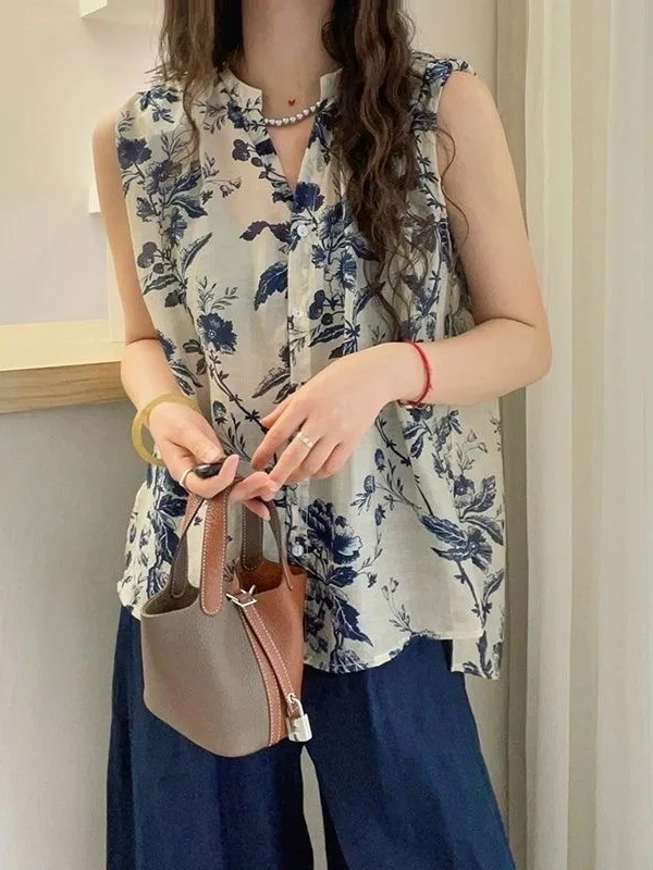 Retro Floral Print V-Neck Women's Shirt Korean Style Water-Media Summer Fashion Design Sensation Small Top European Goods
Retro Floral Print V-Neck Women's Shirt Korean Style Water-Media Summer Fashion Design Sensation Small Top European Goods