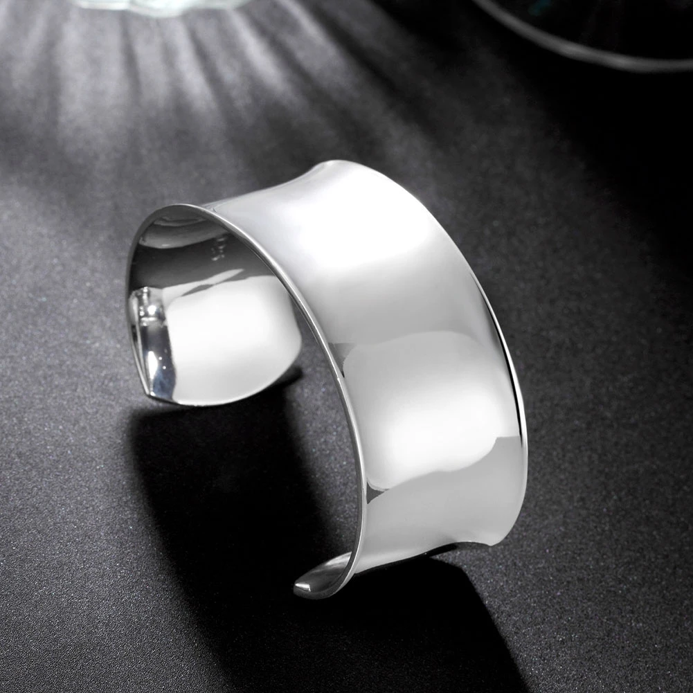 925 Sterling Silver big Bracelets for Women elegant Smooth wide bangle Fashion Wedding Party Christmas Gift Girl Jewelry
925 Sterling Silver big Bracelets for Women elegant Smooth wide bangle Fashion Wedding Party Christmas Gift Girl Jewelry
