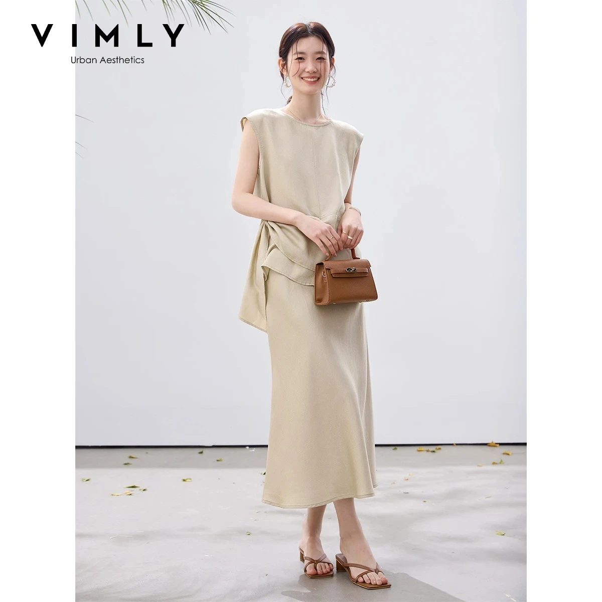 VIMLY Elegant Casual Skirt Outfits 2026 Summer Crew Neck Side Ruched Sleeveless Top Midi Skirt Women's Two-Piece Sets A5167
VIMLY Elegant Casual Skirt Outfits 2026 Summer Crew Neck Side Ruched Sleeveless Top Midi Skirt Women's Two-Piece Sets A5167