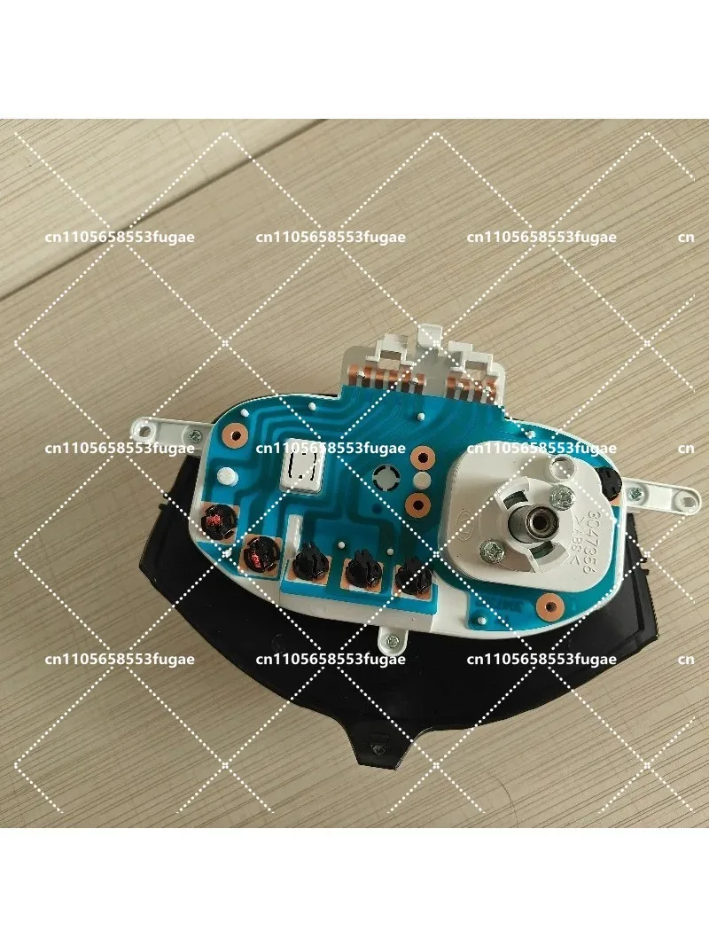 Universal 80km/h Speedometer Gauge Assembly for 50cc Scooter EFI Motorcycle Instrument Panel
Universal 80km/h Speedometer Gauge Assembly for 50cc Scooter EFI Motorcycle Instrument Panel