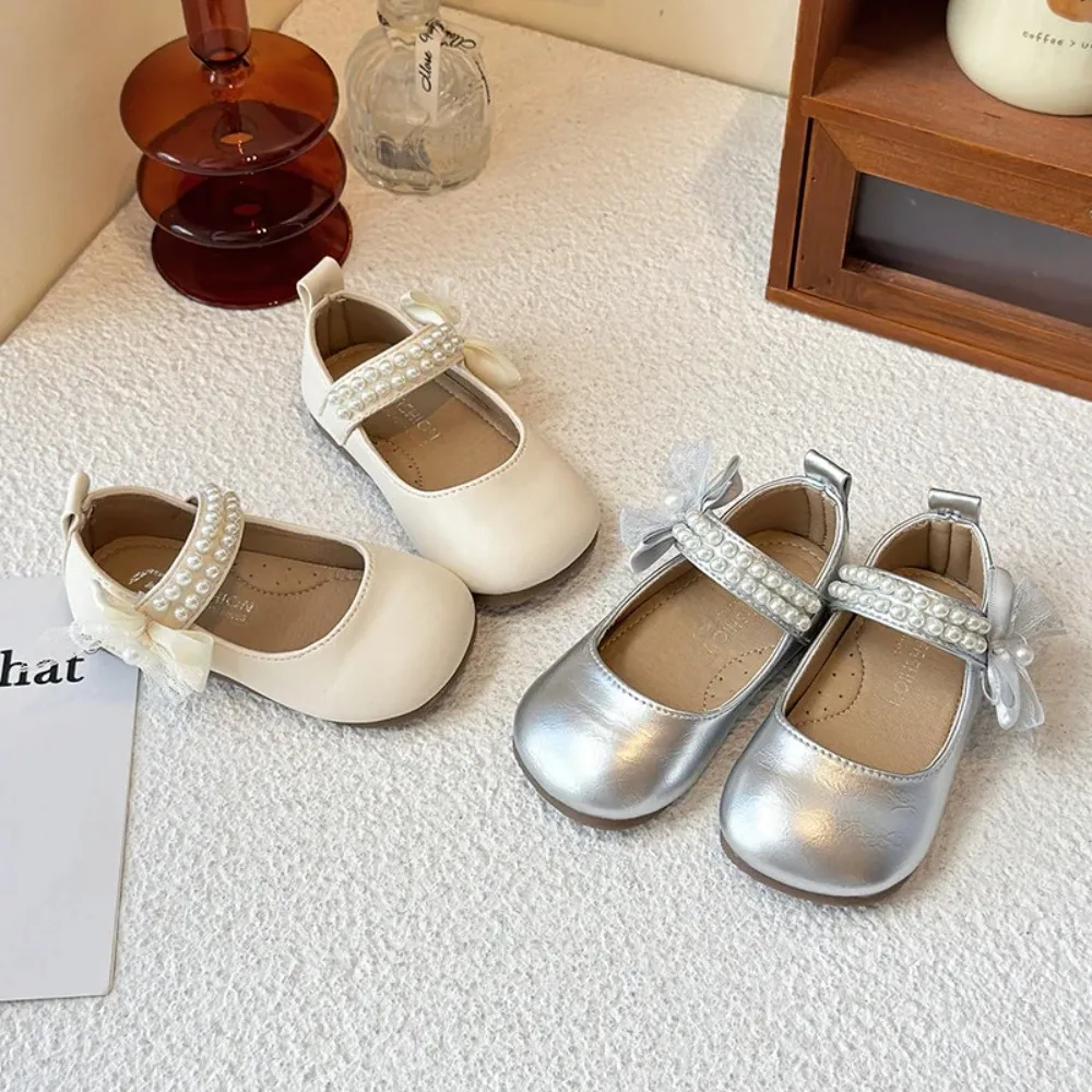 Kids Girls Mary Jane Shoes with Pearl Strap & Bow Decor Adjustable Buckle Soft Non-slip Sole Elegant Flat Shoes for Toddlers
Kids Girls Mary Jane Shoes with Pearl Strap & Bow Decor Adjustable Buckle Soft Non-slip Sole Elegant Flat Shoes for Toddlers