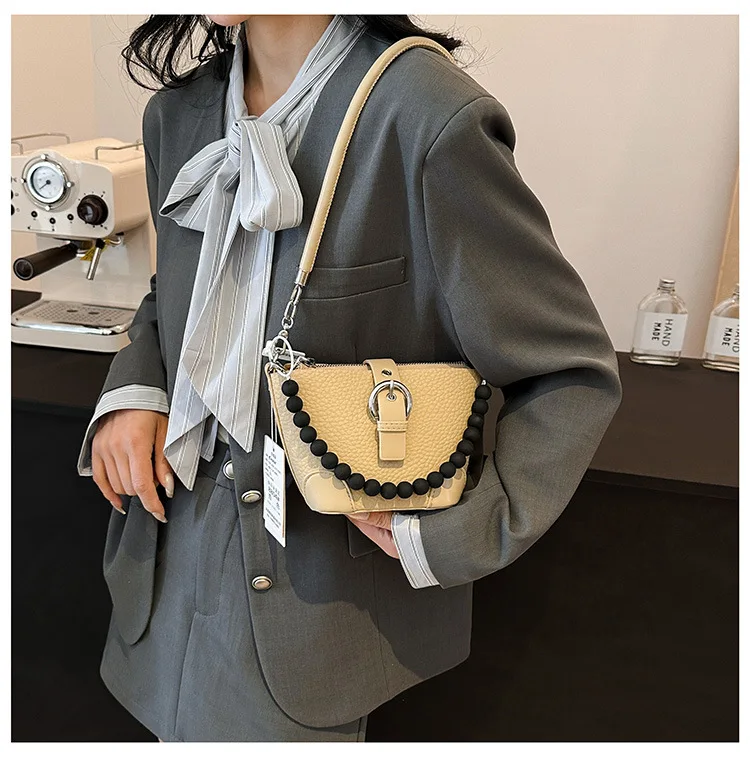 2025 new small bag women's oblique span bag design niche mobile phone bag high texture mother and child bag
2025 new small bag women's oblique span bag design niche mobile phone bag high texture mother and child bag