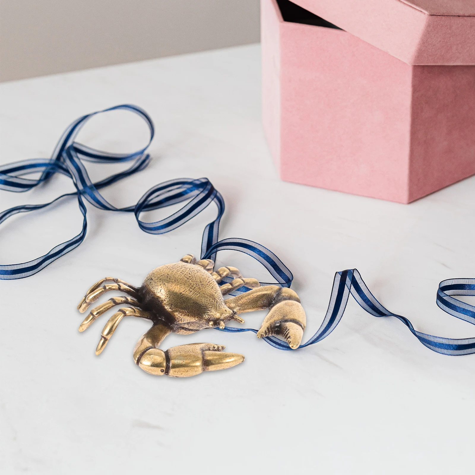 Brass Crab Adornment Retro Style Home Office Shelf Decor Flat Bottom Stable Vintage Crab Statue Living Room Bedroom Table
Brass Crab Adornment Retro Style Home Office Shelf Decor Flat Bottom Stable Vintage Crab Statue Living Room Bedroom Table