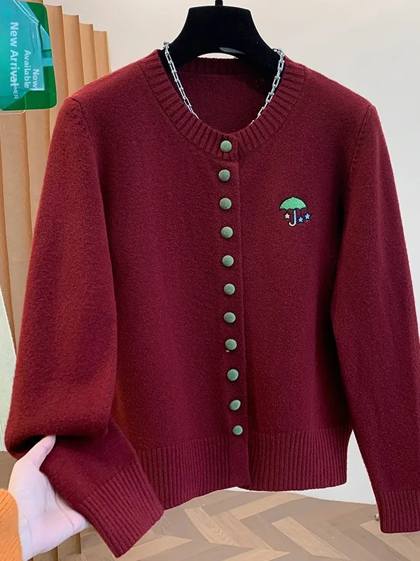 Весна 2026. Женский вязаный длинный свитер-кардиган с круглым вышивкой Ne. Повседневный свободный свитер для поездок на работу.
Весна 2026. Женский вязаный длинный свитер-кардиган с круглым вышивкой Ne. Повседневный свободный свитер для поездок на работу.