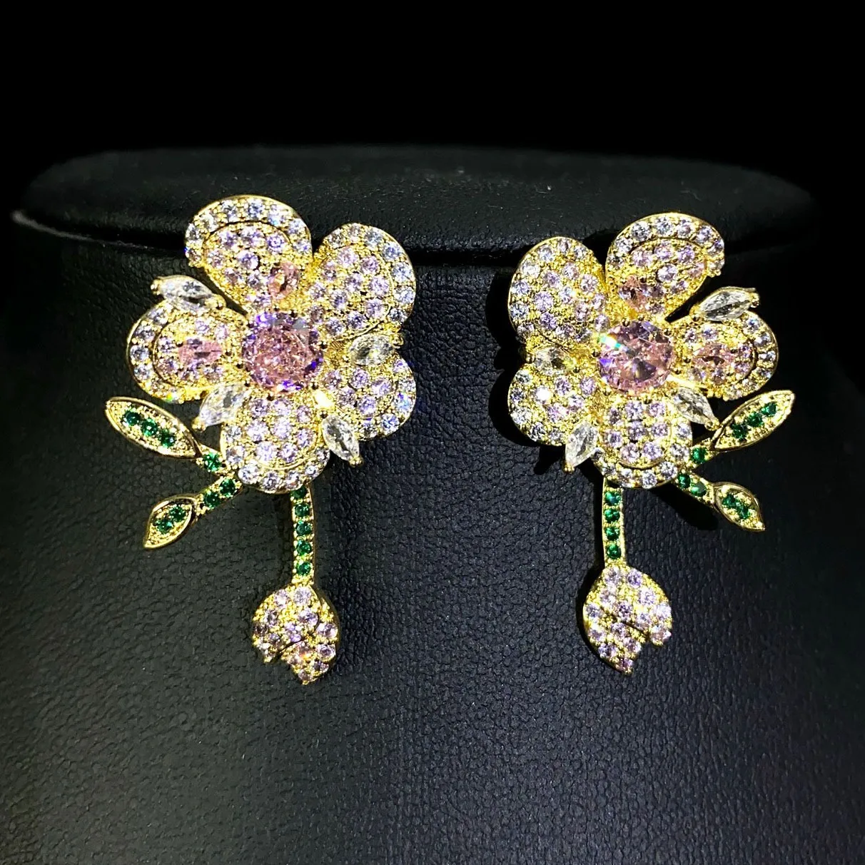 Niche Lively Spiritual Earrings Flower Shaped Jewellery Set For Women Dating Prom Gift Party Holiday Daily Travel E255
Niche Lively Spiritual Earrings Flower Shaped Jewellery Set For Women Dating Prom Gift Party Holiday Daily Travel E255