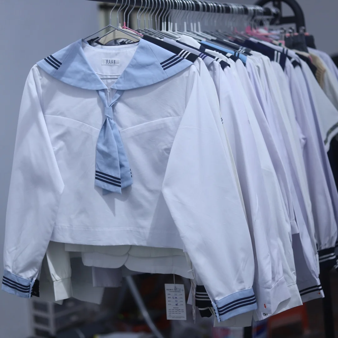 Cute Style Sailor Suit Japanese School Uniform Middle Part Double Embroidery Seagull Line Student Uniform Xf78
Cute Style Sailor Suit Japanese School Uniform Middle Part Double Embroidery Seagull Line Student Uniform Xf78