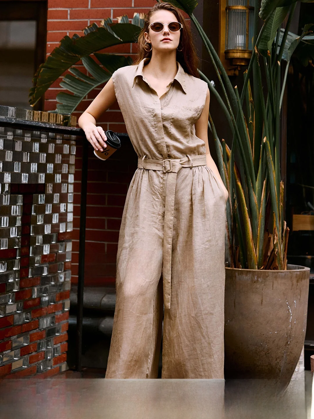 Женский летний комбинезон Luna7xi Pure Color Svel: Новые широкие брюки-комбинезон с высокой талией для работы и повседневной носки
Женский летний комбинезон Luna7xi Pure Color Svel: Новые широкие брюки-комбинезон с высокой талией для работы и повседневной носки