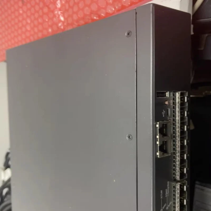 New Original Switch S6520-24S-SI 【Triple Layer Managed/24 ports 10 Gigabit Optical/High Density Traffic Stable Transmission
New Original Switch S6520-24S-SI 【Triple Layer Managed/24 ports 10 Gigabit Optical/High Density Traffic Stable Transmission
