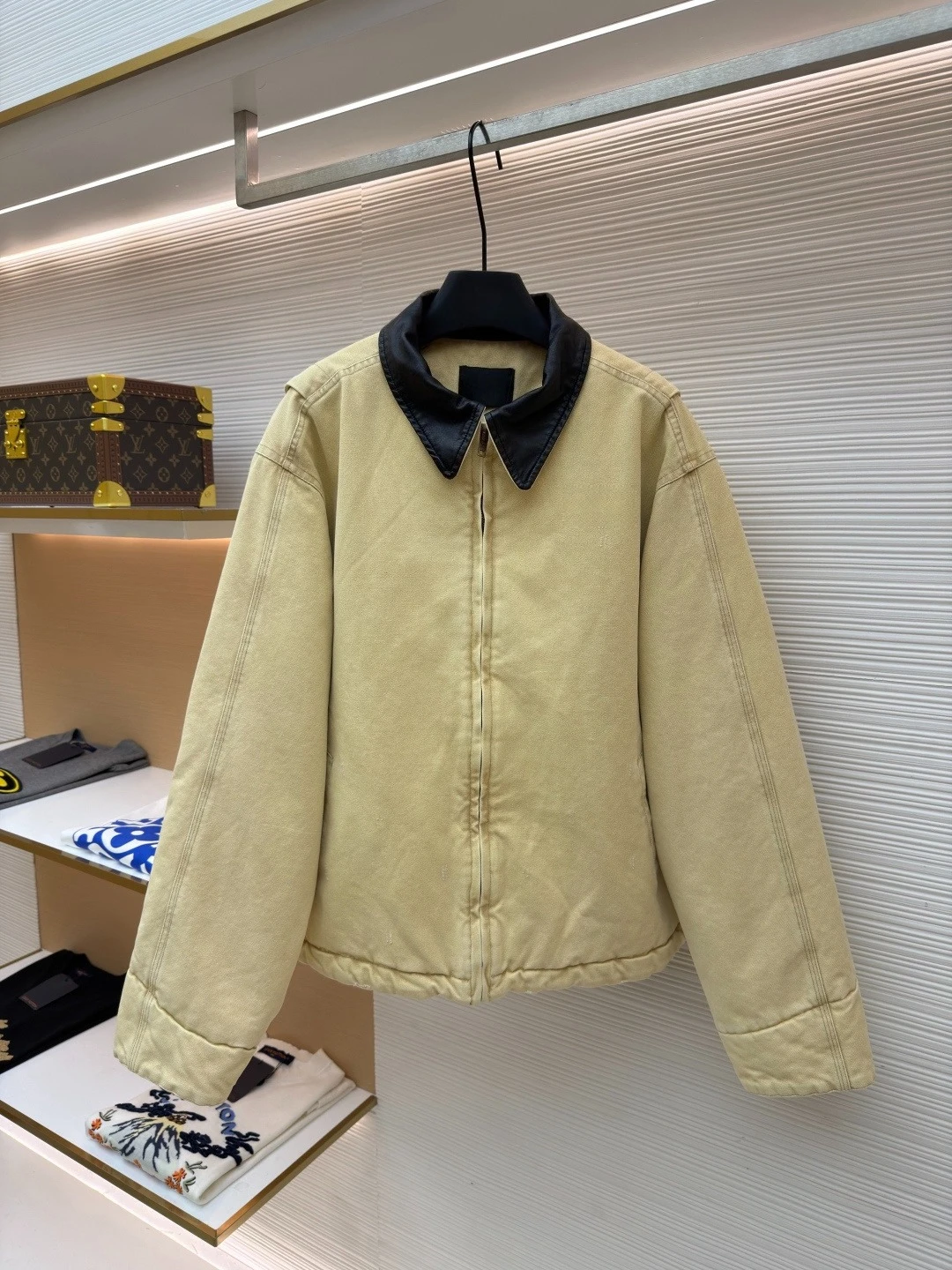 Куртка унисекс на хлопковой подкладке с вымытым холщовым воротником, джинсовая куртка, стиль Y2K, теплая и универсальная для мужчин и женщин
Куртка унисекс на хлопковой подкладке с вымытым холщовым воротником, джинсовая куртка, стиль Y2K, теплая и универсальная для мужчин и женщин