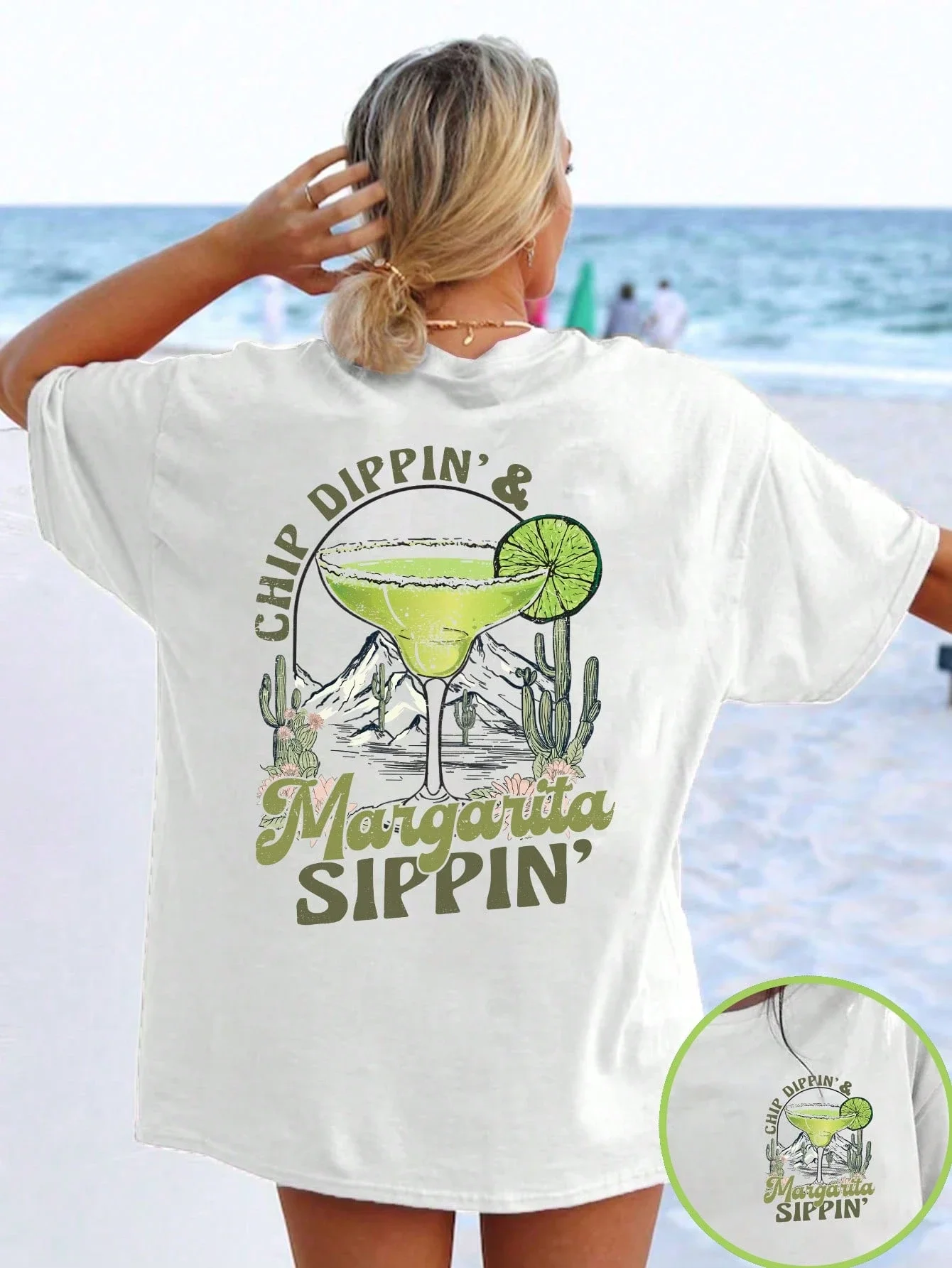 Футболка в стиле ретро для женщин с надписью «Chip Dippin & Margarita Sippin», забавная футболка для пляжного отдыха и вечеринок.
Футболка в стиле ретро для женщин с надписью «Chip Dippin & Margarita Sippin», забавная футболка для пляжного отдыха и вечеринок.