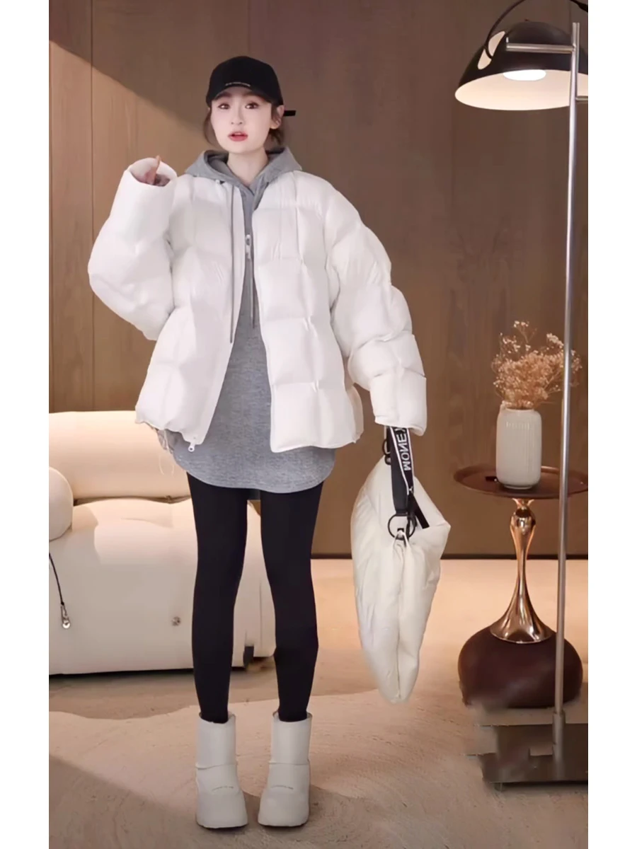 Korean Style round Neck Long Sleeve Pure Color Small Square Women's down Jacket 2026 Winter Fashion Elegant Versatile Coat
Korean Style round Neck Long Sleeve Pure Color Small Square Women's down Jacket 2026 Winter Fashion Elegant Versatile Coat