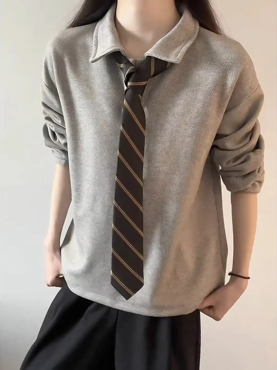 Retro irt Men's Sle Spring Turn-down Collar Sweatirt Heavy-du Design Cool Haome Outerwear Casual Loose Fit
Retro irt Men's Sle Spring Turn-down Collar Sweatirt Heavy-du Design Cool Haome Outerwear Casual Loose Fit