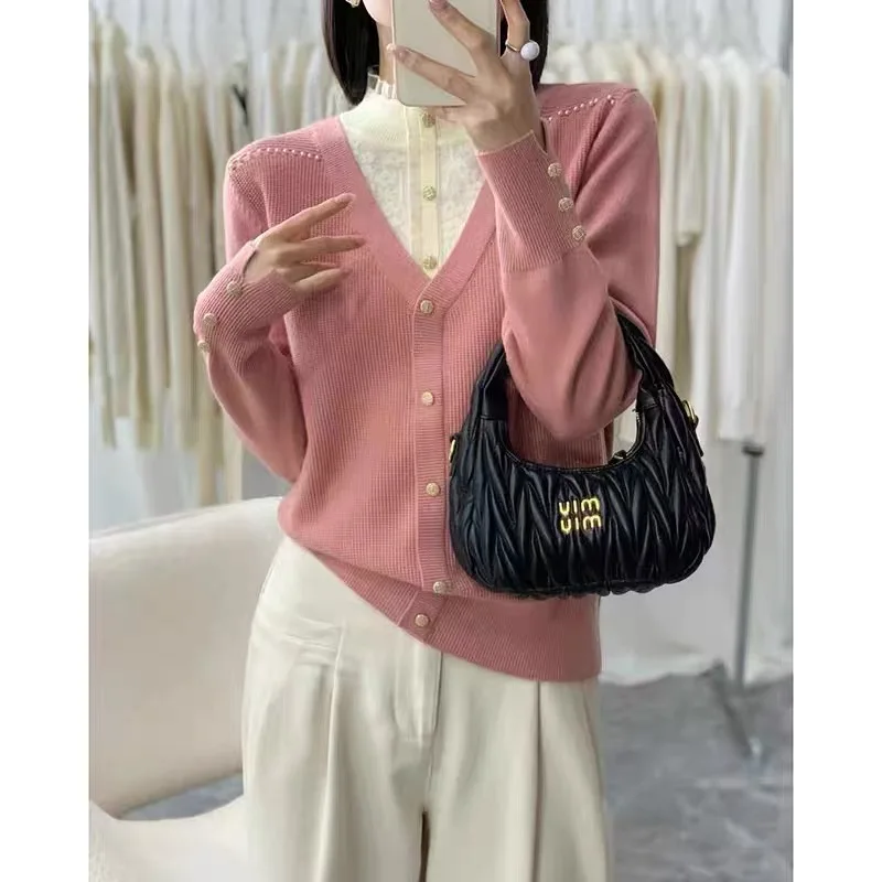 Autumn Winter Fashion Chic Commute Warm Loose Sweaters Women Clothing Vintage Elegant Lace Fake Two Pieces Knitted Cardigan
Autumn Winter Fashion Chic Commute Warm Loose Sweaters Women Clothing Vintage Elegant Lace Fake Two Pieces Knitted Cardigan