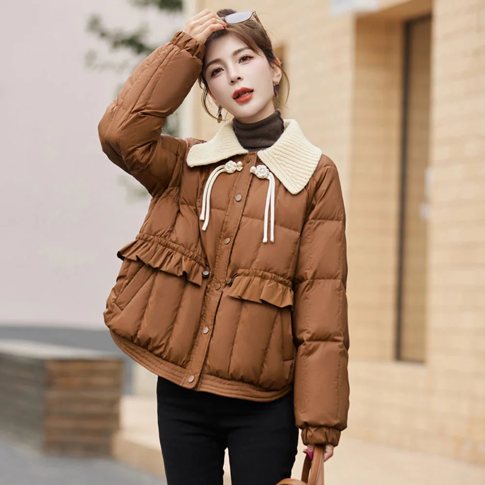 2024 New Small Fragrance Wind Parkas Ladies Knitted Lapel Sweet Down Coat For Women's Fashion Short Lightweight Winter Jackets
2024 New Small Fragrance Wind Parkas Ladies Knitted Lapel Sweet Down Coat For Women's Fashion Short Lightweight Winter Jackets