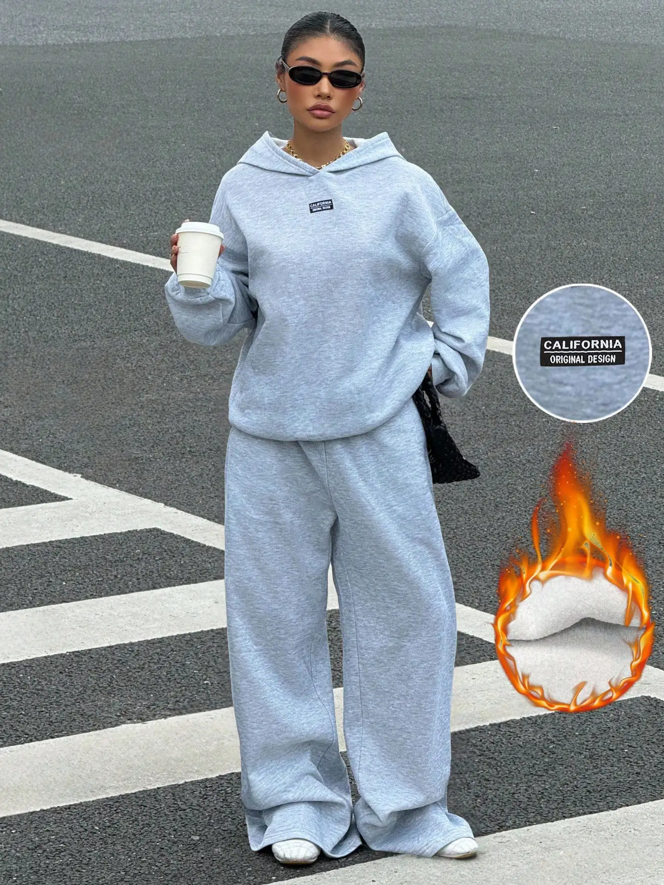 Женский комплект: толстовка свободного кроя на термоподкладке и спортивные брюки, серый, уютный повседневный наряд для осени и зимы
Женский комплект: толстовка свободного кроя на термоподкладке и спортивные брюки, серый, уютный повседневный наряд для осени и зимы