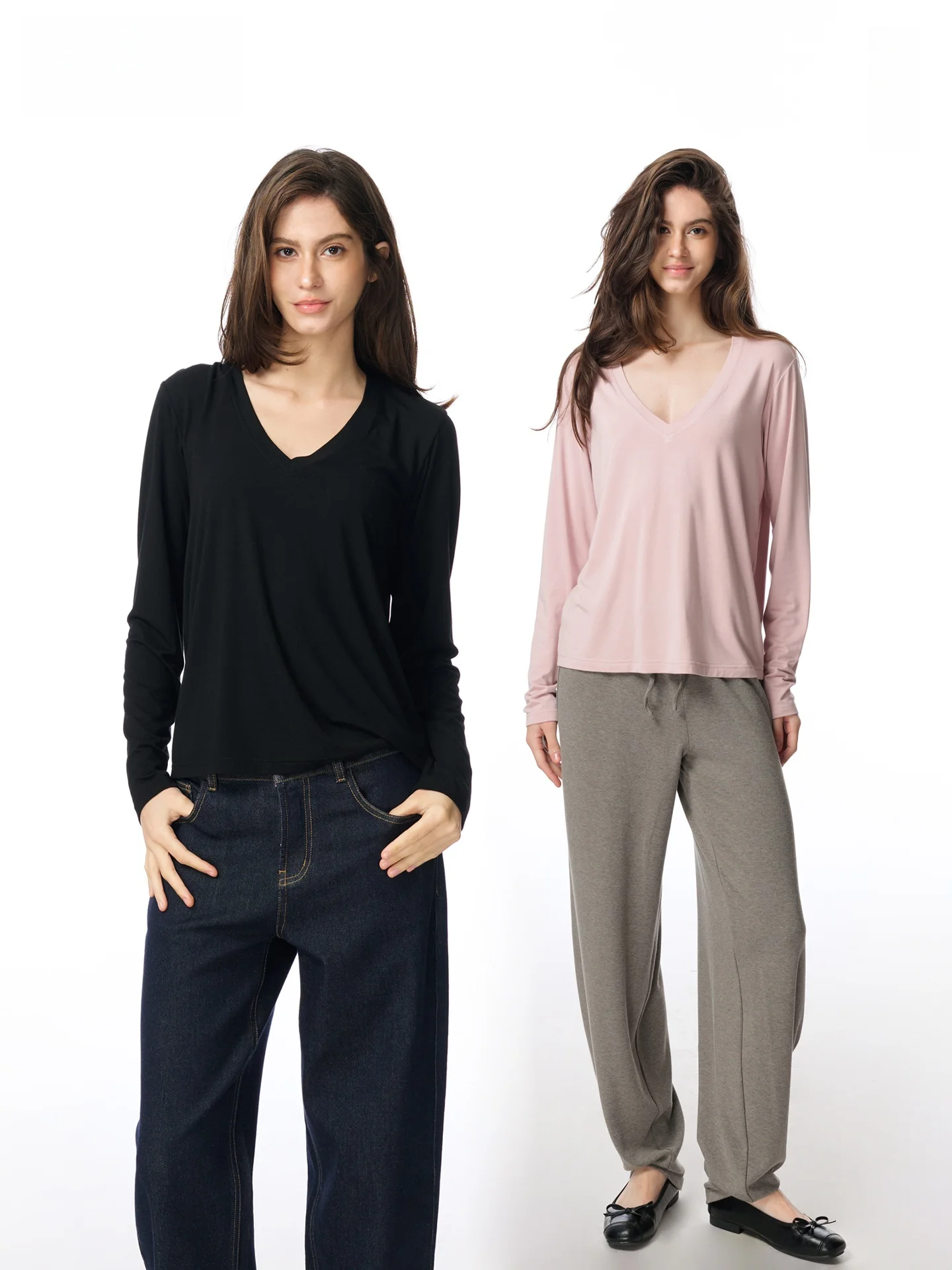 Yuuue Loose V-Ne Knitted Long Sve T-irt Women's Casual Spor Top Spring 2026 Street Sle Universal Fit Color
Yuuue Loose V-Ne Knitted Long Sve T-irt Women's Casual Spor Top Spring 2026 Street Sle Universal Fit Color