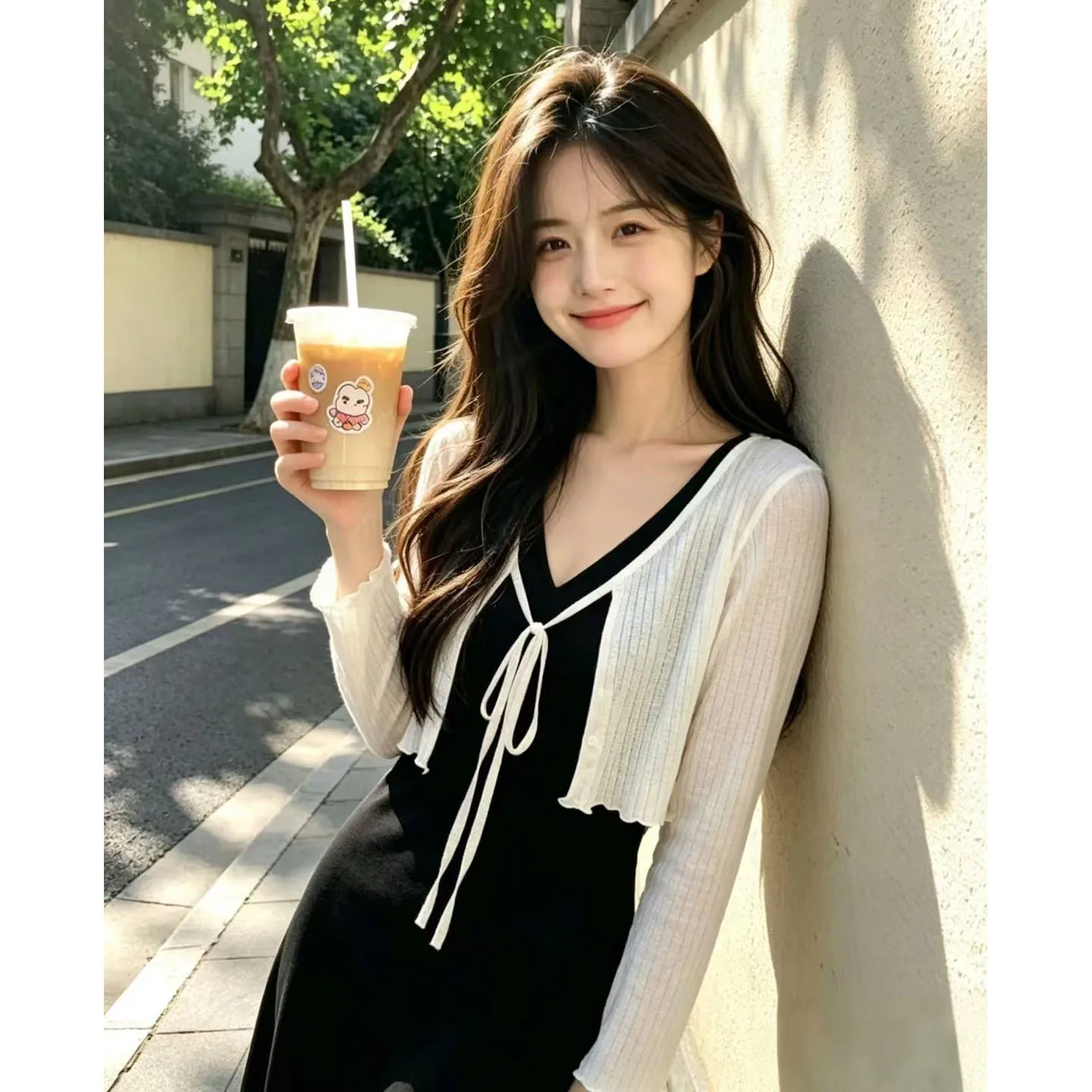 White Sun Protection Short Cardigan Women's Summer New Style Versatile Simple Good Looking Outerwear Biker Jacket Top
White Sun Protection Short Cardigan Women's Summer New Style Versatile Simple Good Looking Outerwear Biker Jacket Top