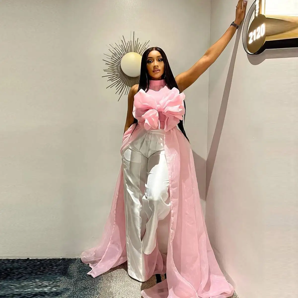 Sleeveless Pink Flower Blouse Prom Party Robe Shawl Long Train Unique Designs Organza Jacket Women Tops
Sleeveless Pink Flower Blouse Prom Party Robe Shawl Long Train Unique Designs Organza Jacket Women Tops