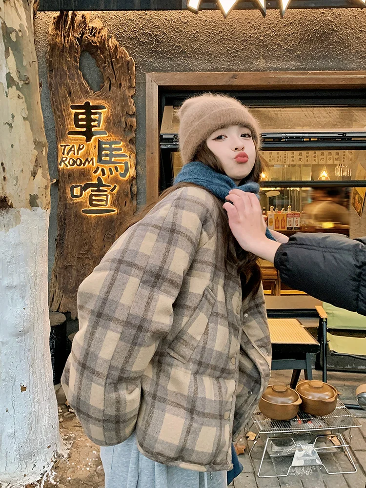 Парка женская модная, без ворса, без катышков, с минимальным количеством волосков, уменьшенным количеством остатков, чистая поверхность, аккуратный вид, для спортзала
Парка женская модная, без ворса, без катышков, с минимальным количеством волосков, уменьшенным количеством остатков, чистая поверхность, аккуратный вид, для спортзала