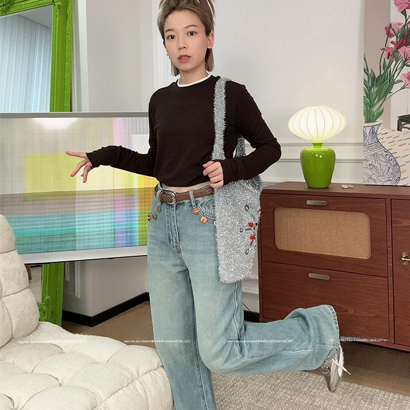 Women's Denim Pants Belt Vertical Pattern Metal Buckle Spring 2024 New Style Ladies' Jeans with Button Closure
Women's Denim Pants Belt Vertical Pattern Metal Buckle Spring 2024 New Style Ladies' Jeans with Button Closure