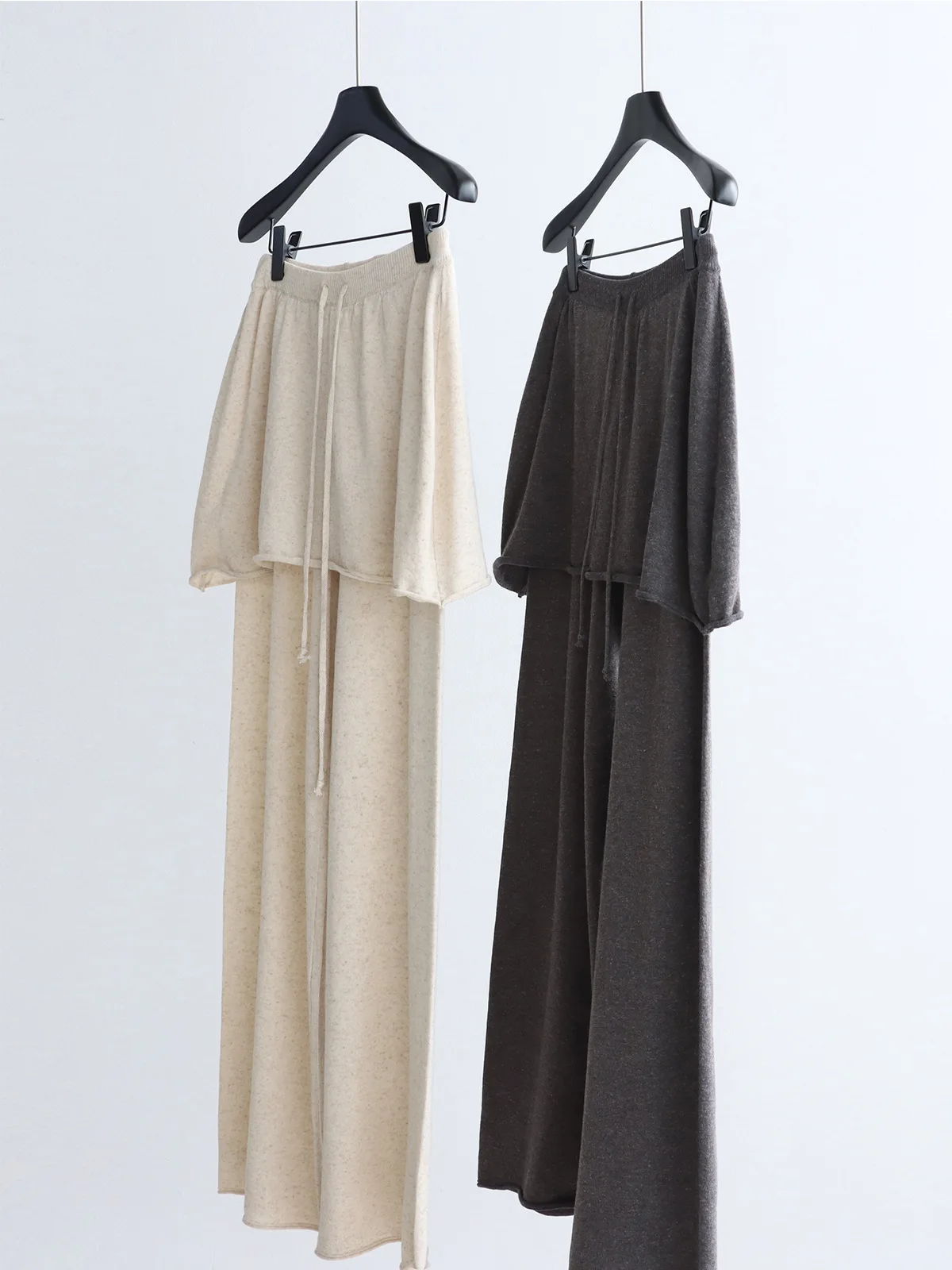 Dave&di Fake Two Piece Knitted Pants For Spring And Summer Fashionable Fart Curtain Wide Leg Casual Pants Versatile Lazy Pan
Dave&di Fake Two Piece Knitted Pants For Spring And Summer Fashionable Fart Curtain Wide Leg Casual Pants Versatile Lazy Pan