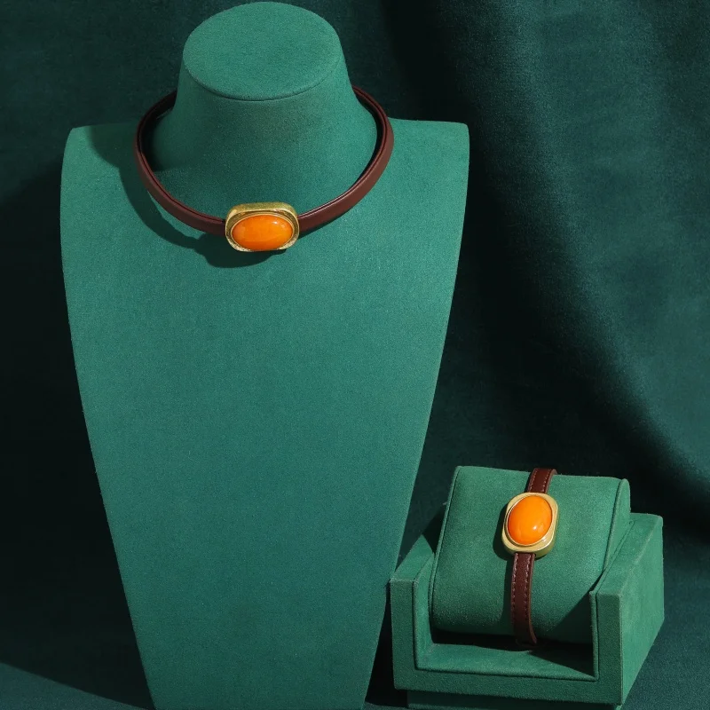 Quality Vintage Beeswax Yellow Jewelry Sets Gold Color Oval Natural Stone Necklace Bracelet Watch Strap High Elegant Accessories
Quality Vintage Beeswax Yellow Jewelry Sets Gold Color Oval Natural Stone Necklace Bracelet Watch Strap High Elegant Accessories