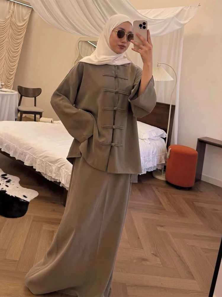 Solid Chinese Style Buckle Long Sleeved Shirt Skirt 2 Pieces Set Stand Collar Flare Sleeve Blouses Suit Loose Daily Women Sets
Solid Chinese Style Buckle Long Sleeved Shirt Skirt 2 Pieces Set Stand Collar Flare Sleeve Blouses Suit Loose Daily Women Sets