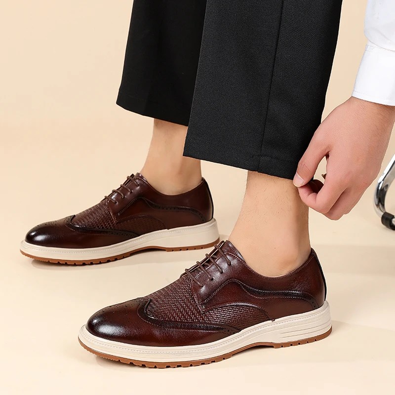 2026 Fashionable Spring Men's Pointed Carving Casual Leather Shoes Brand New Men's Comfortable Business Lace Derby Leather Shoes
2026 Fashionable Spring Men's Pointed Carving Casual Leather Shoes Brand New Men's Comfortable Business Lace Derby Leather Shoes