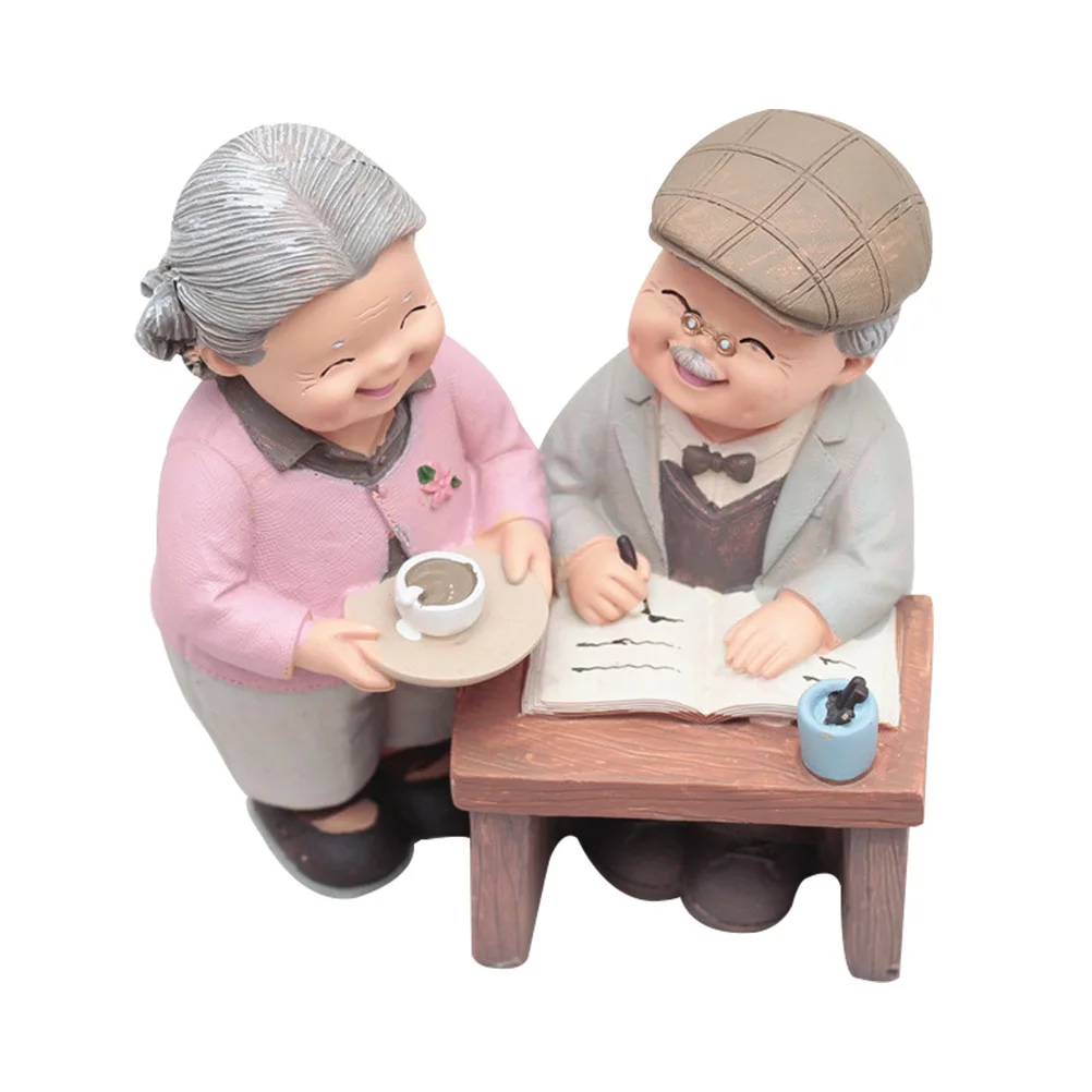 1Pcs Bookshelf Decor Item Elderly Couple Resin Statue Romantic Home Decoration Craft for Desktop Wedding Anniversary Gift Living
1Pcs Bookshelf Decor Item Elderly Couple Resin Statue Romantic Home Decoration Craft for Desktop Wedding Anniversary Gift Living