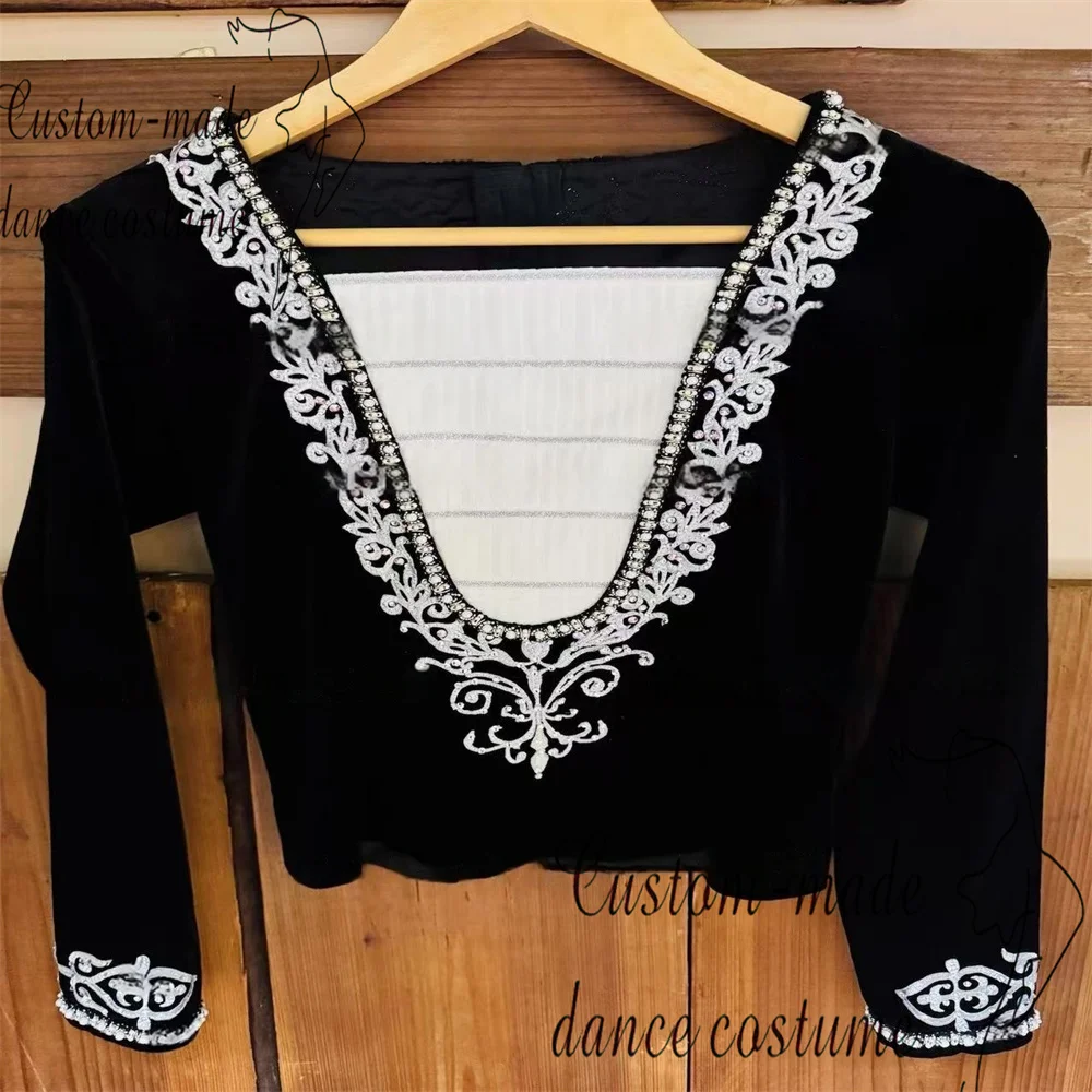 Swan Lake Prince Giselle Male Variations Ballet Costume Private Custom Black Velvet Silver White Embroidered Sparkling Diamond
Swan Lake Prince Giselle Male Variations Ballet Costume Private Custom Black Velvet Silver White Embroidered Sparkling Diamond