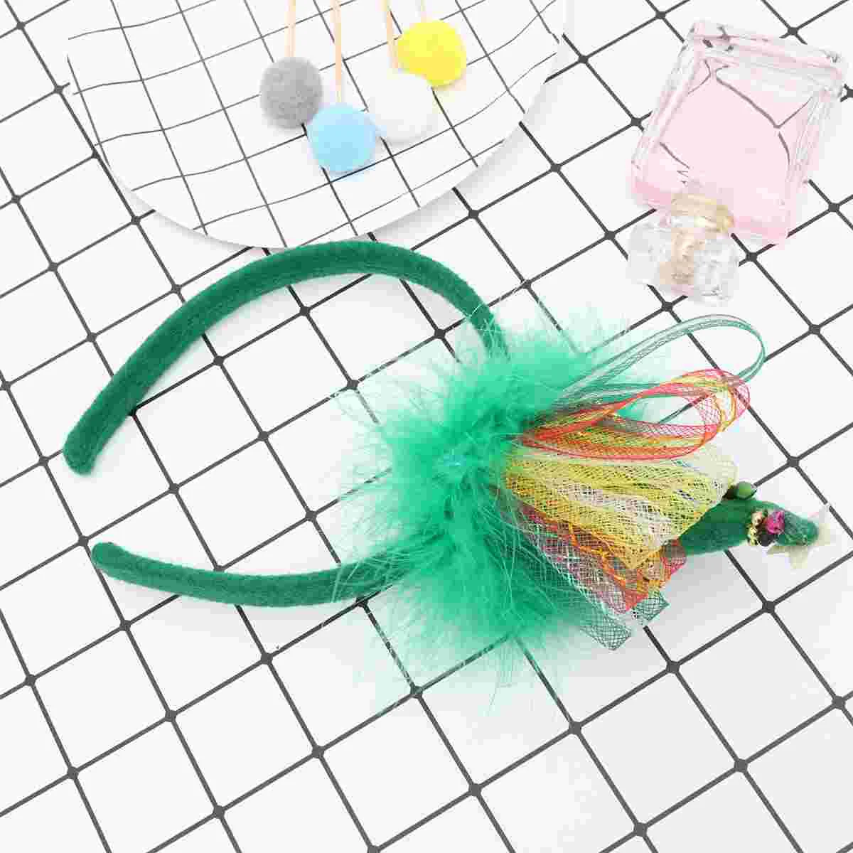 Christmas Themed Headband Hair Hoop Non Fading Lightweight Fits Adults Children Eye Catching Party Supplies Costume Carnival New
Christmas Themed Headband Hair Hoop Non Fading Lightweight Fits Adults Children Eye Catching Party Supplies Costume Carnival New