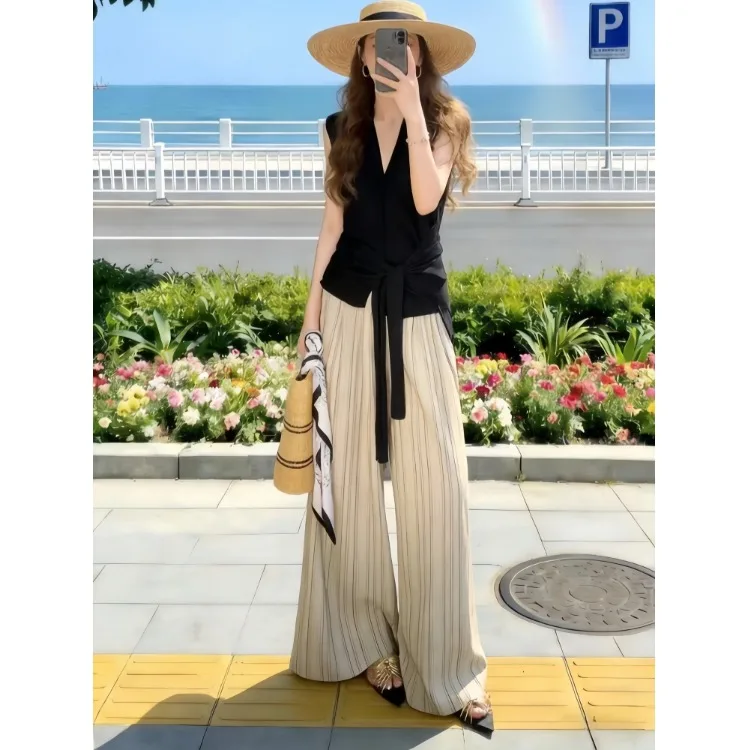 Elegant Tie Waist Top And Wide Leg Pants Two Piece Set Women's Fashionable Design Summer Breathable Polyester V Neck T Shirt
Elegant Tie Waist Top And Wide Leg Pants Two Piece Set Women's Fashionable Design Summer Breathable Polyester V Neck T Shirt