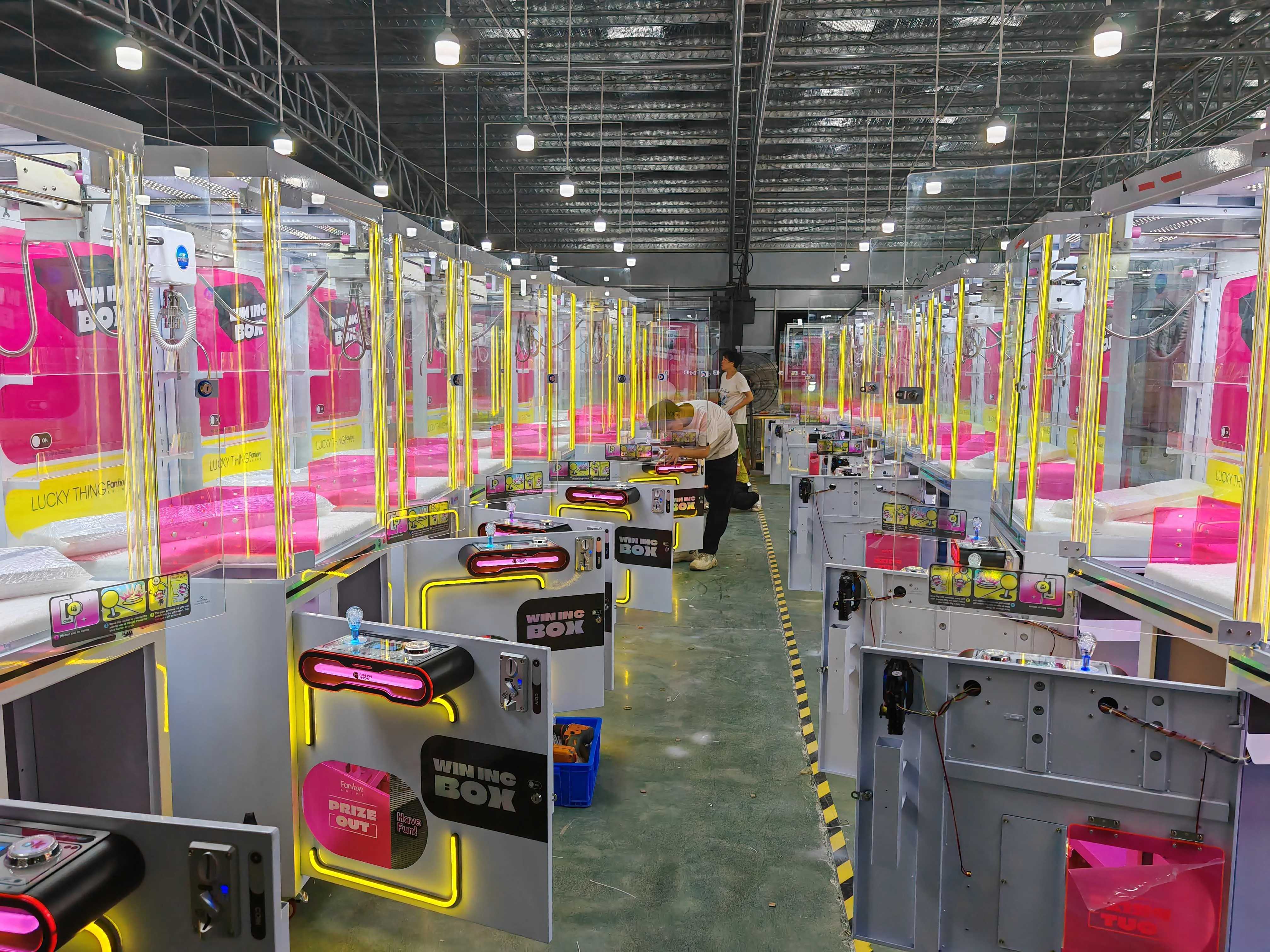 Оптовый поставщик игровых автоматов City Player: Производитель на заказ (OEM), прямые поставки с завода, металлические, акриловые, из закаленного стекла, по оптовой цене
Оптовый поставщик игровых автоматов City Player: Производитель на заказ (OEM), прямые поставки с завода, металлические, акриловые, из закаленного стекла, по оптовой цене