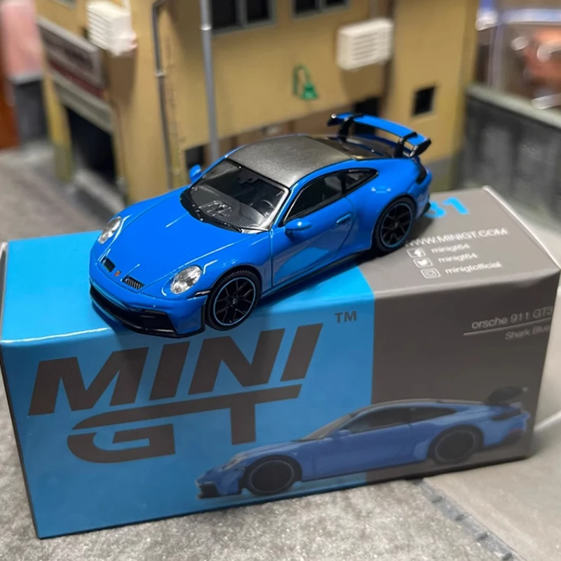 MINI GT Diecast 1:64 Scale 911 992 GT3 Alloy Car Model Collection Souvenir Static Display Ornaments Adult Children Boy Gifts
MINI GT Diecast 1:64 Scale 911 992 GT3 Alloy Car Model Collection Souvenir Static Display Ornaments Adult Children Boy Gifts